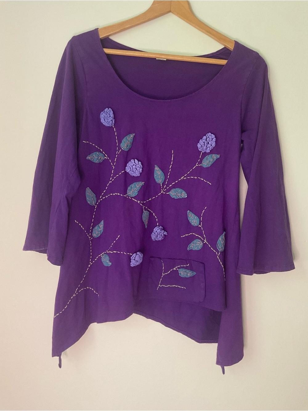 Women's Purple Floral Embroidered Scoop Tunic Top